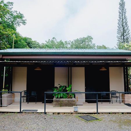 Avita Lodge Quesada  Buitenkant foto