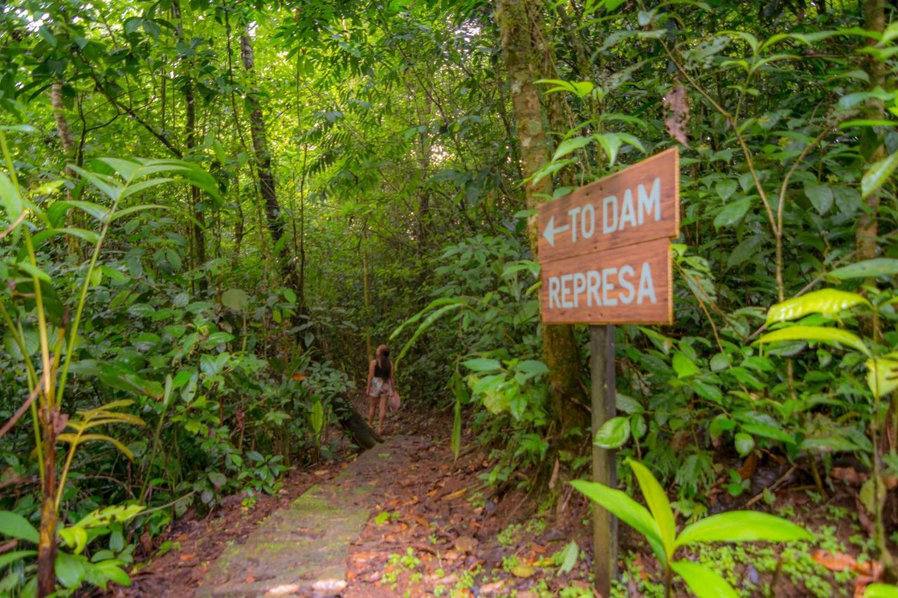 Avita Lodge Quesada  Buitenkant foto