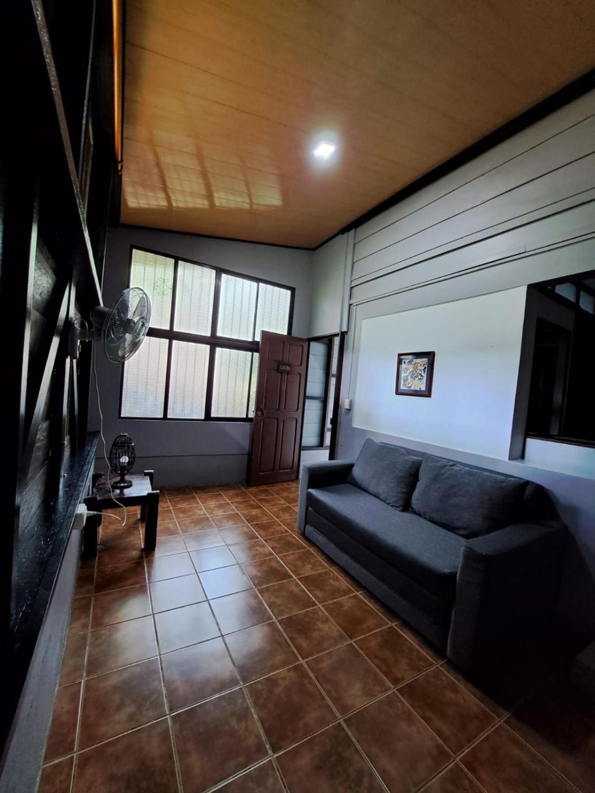 Avita Lodge Quesada  Buitenkant foto